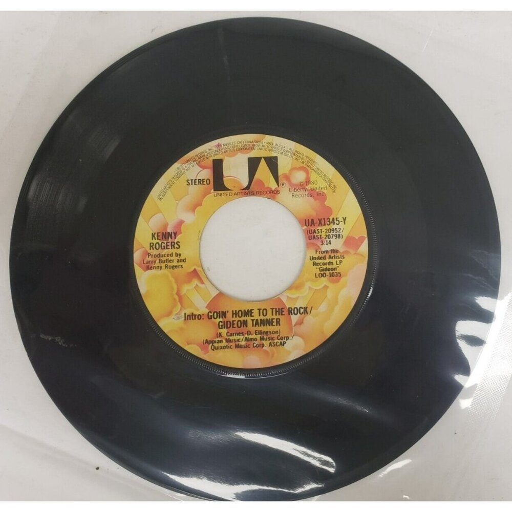 Record 45 RPM Vinyl  Kenny Rogers & Kim Carnes Don't Fall In Love With a Dreamer